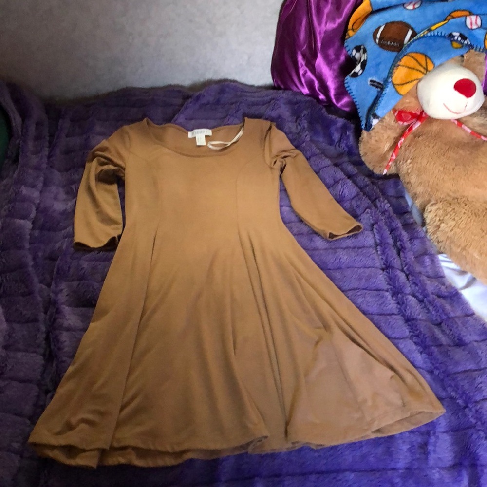 tan fitted dress